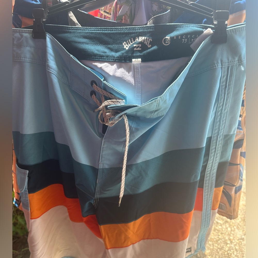 Billabong Men's Blue and Orange Striped Board Shorts 34 in